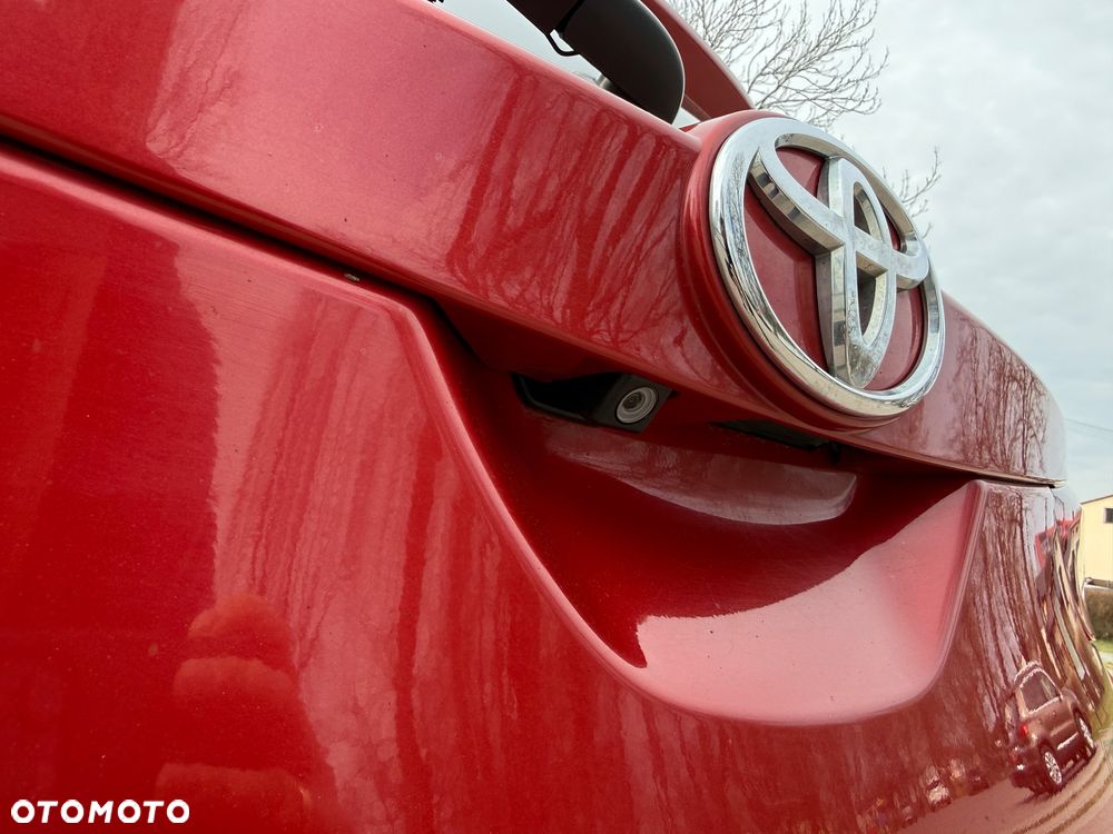 Toyota Auris 2.0 D-4D Dynamic - 33