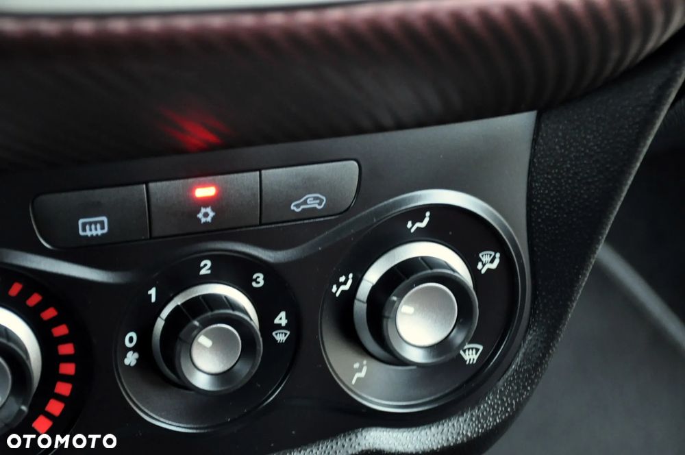 Alfa Romeo Mito - 33