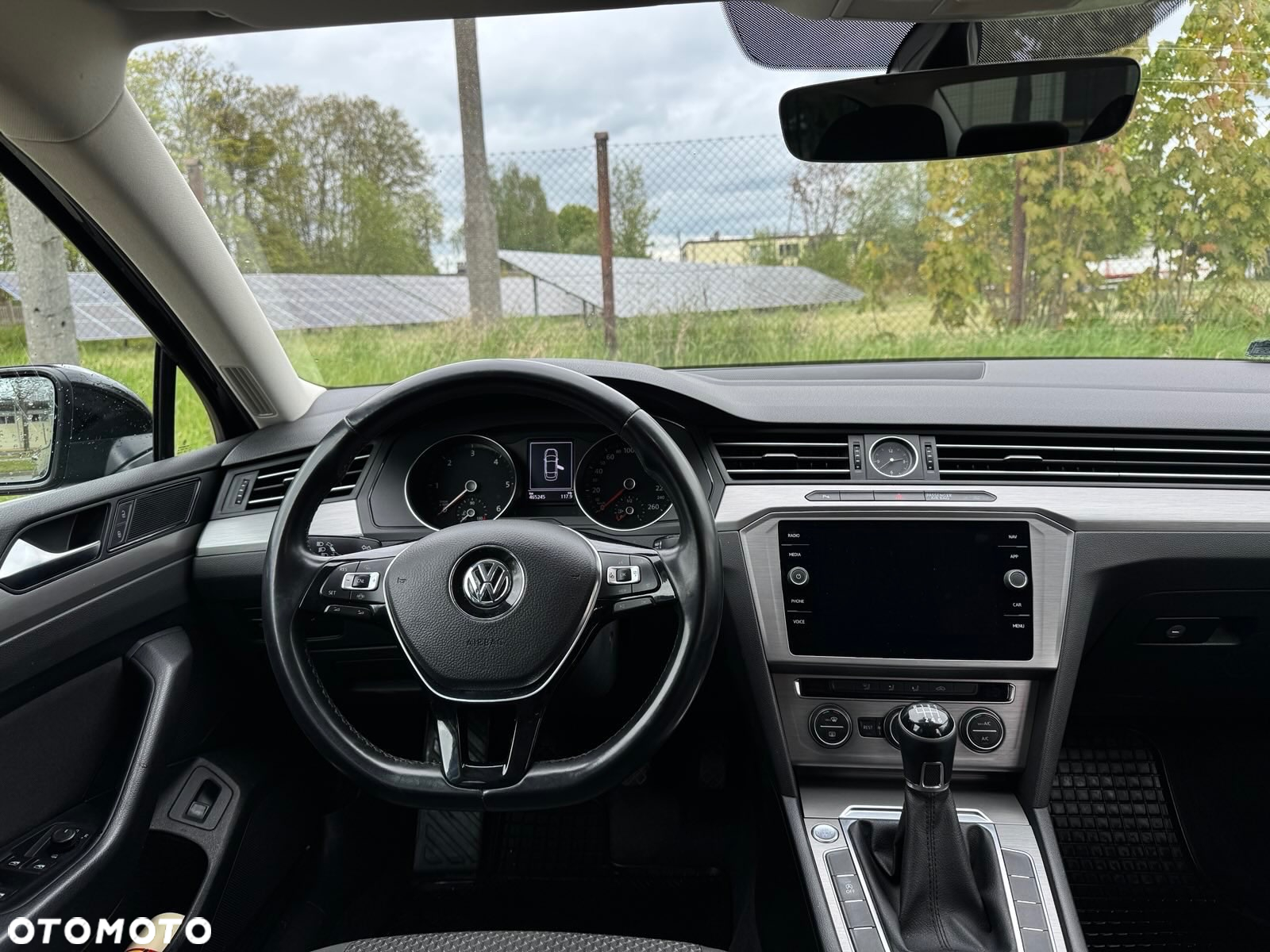 Volkswagen Passat 2.0 TDI SCR Comfortline - 17