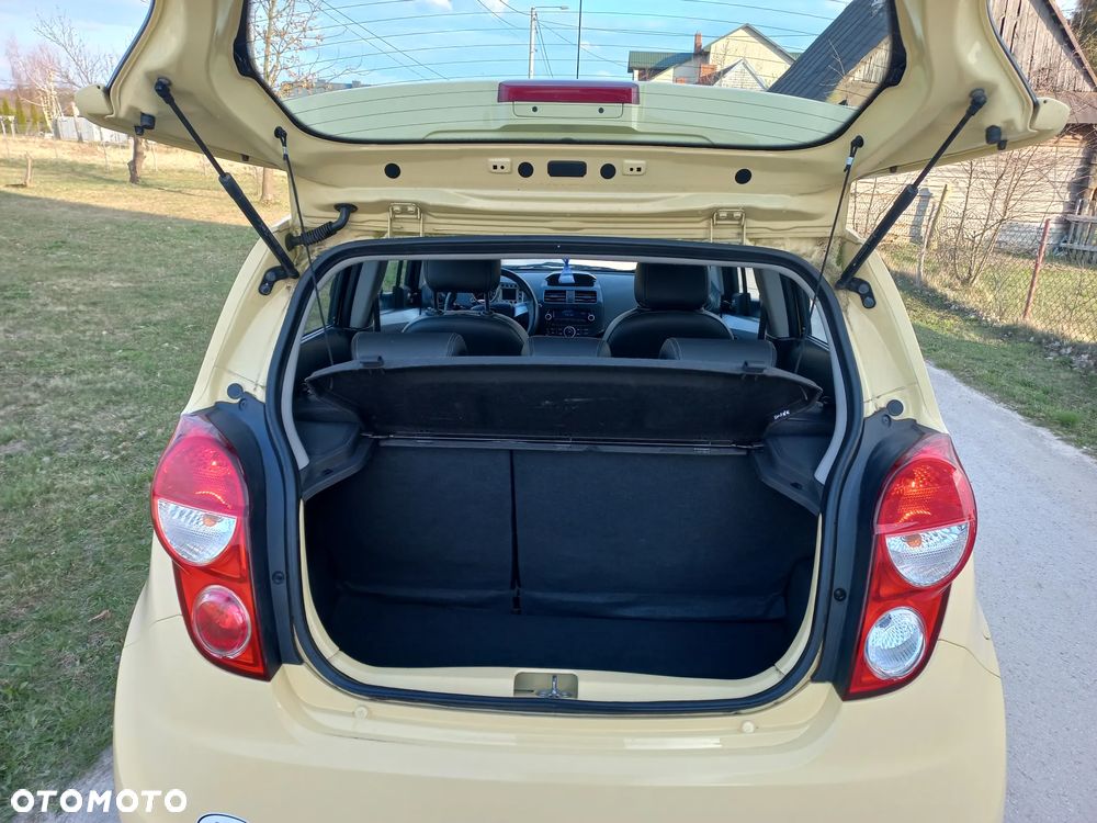 Chevrolet Spark 1.0 - 16