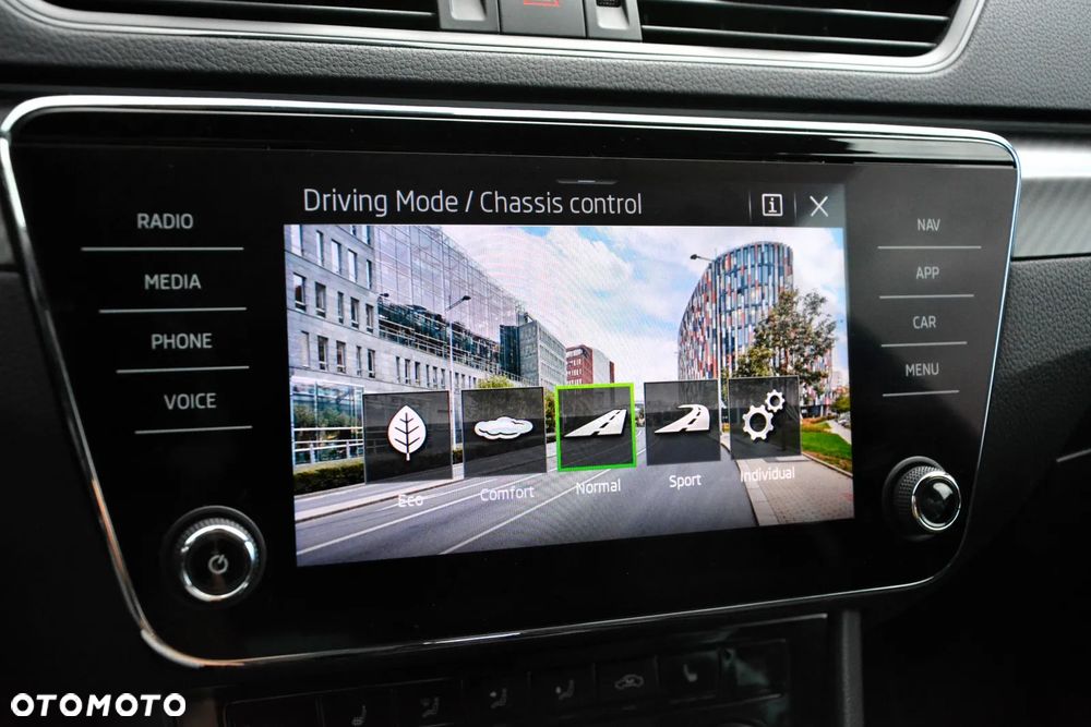 Skoda Superb 2.0 TSI 4x4 Sportline DSG - 33