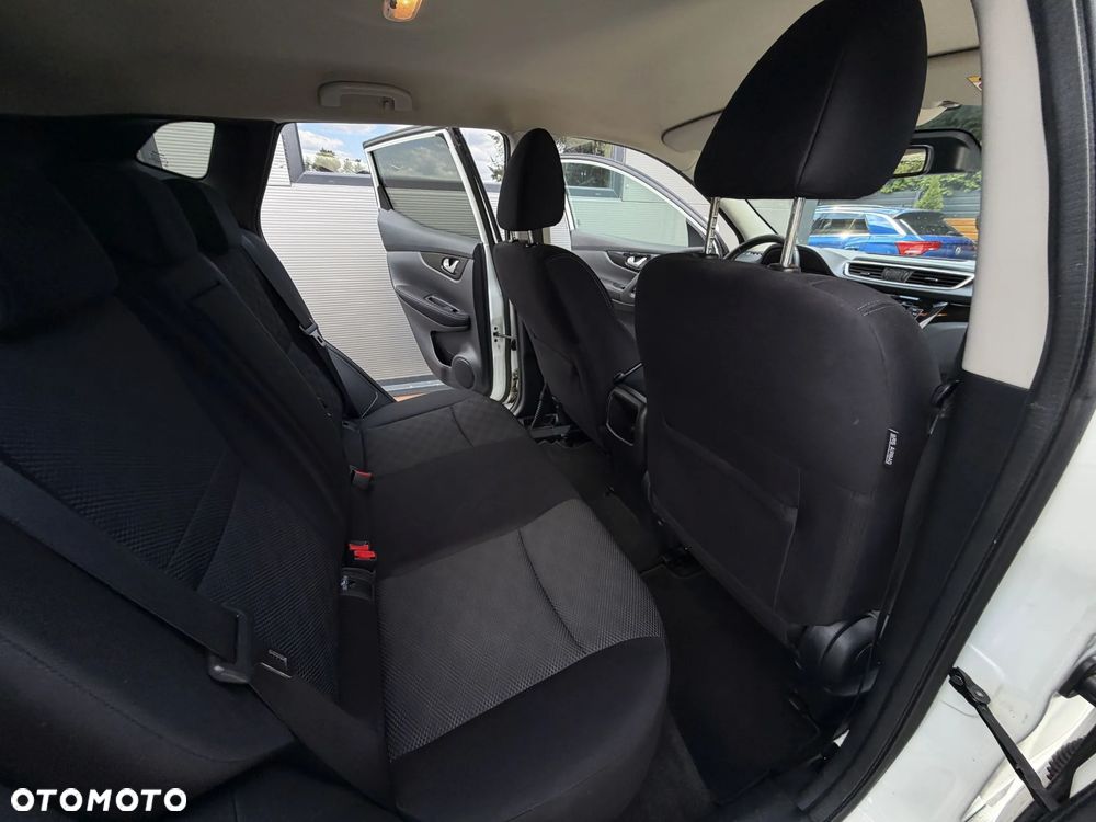 Nissan Qashqai 1.6 DIG-T N-Connecta - 17