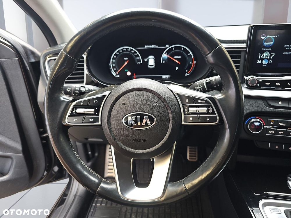 Kia Ceed 1.6 CRDi mHEV L DCT - 13