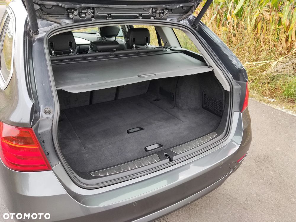 BMW Seria 3 320d - 19
