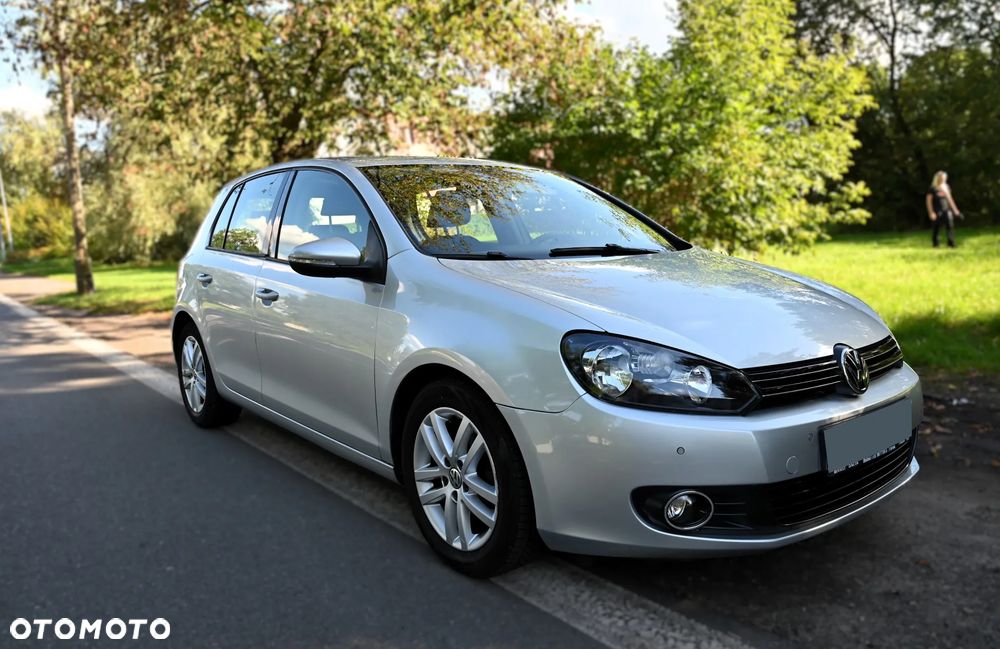 Volkswagen Golf - 2