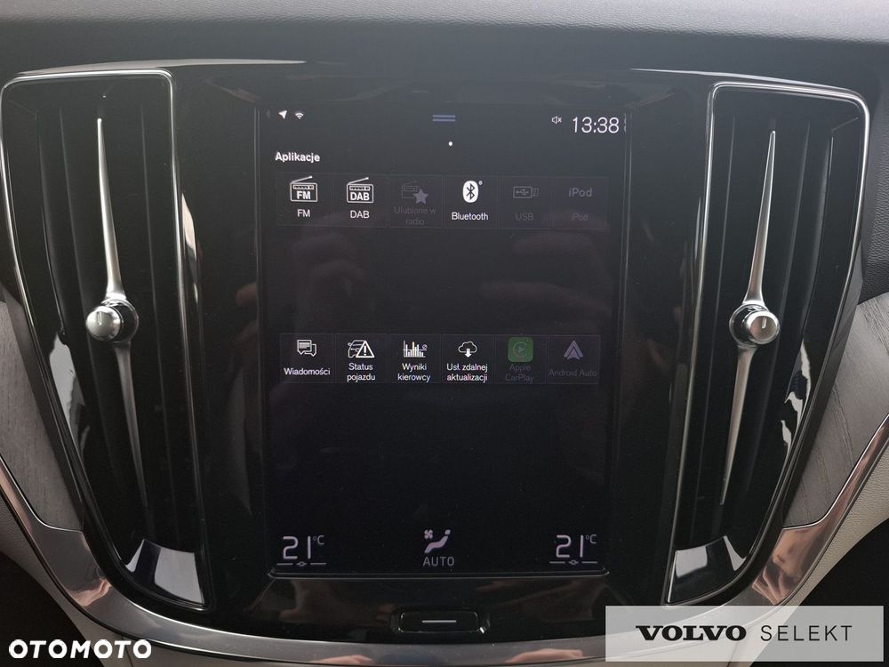 Volvo V60 Cross Country - 24