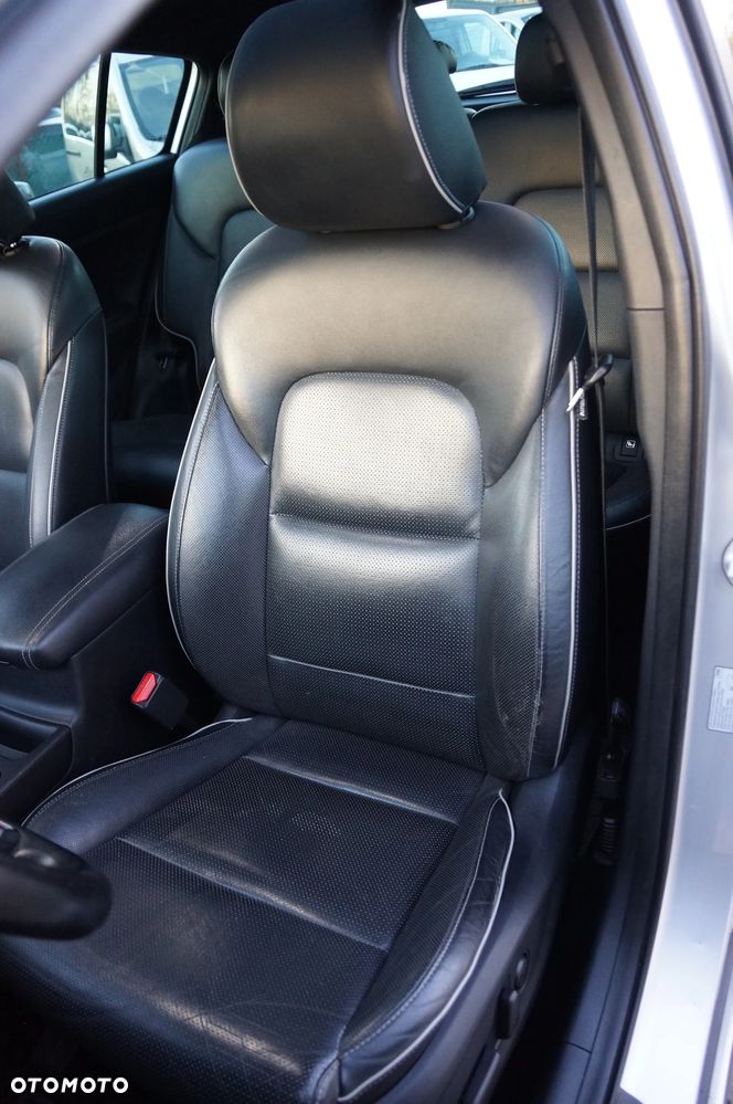 Kia Sportage 2,0 CRDI AWD GT Line - 28