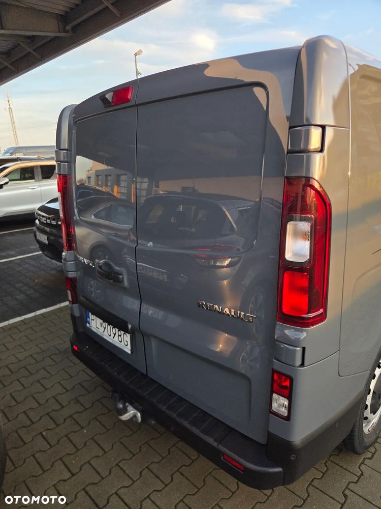 Renault Trafic - 16