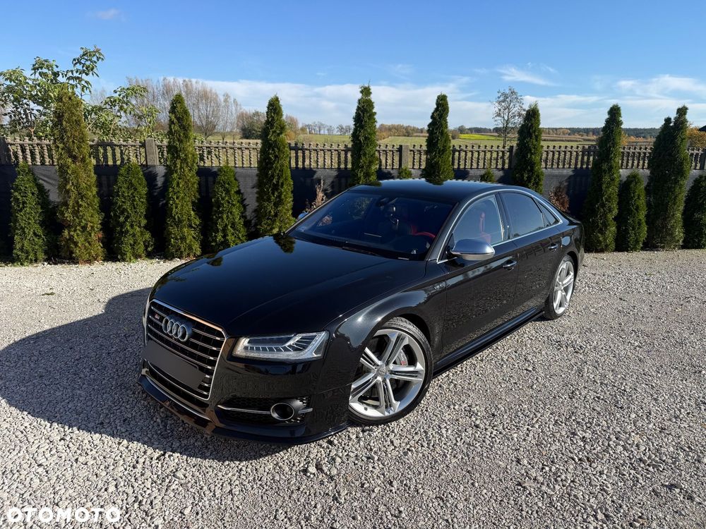 Audi S8 2014 photo 2