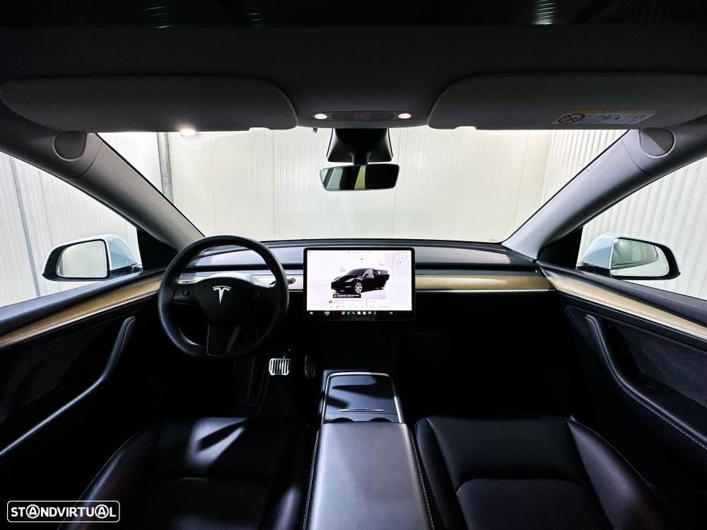 Tesla Model Y Standard - 11
