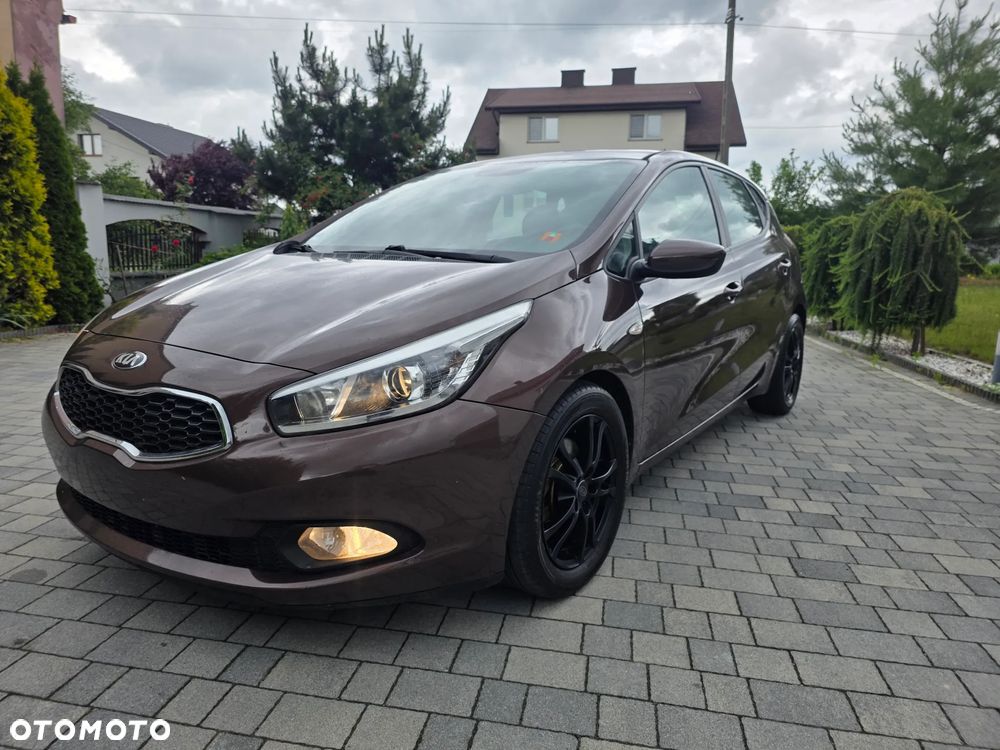 Kia Ceed 1.6 GDI Dream-Team Edition - 21
