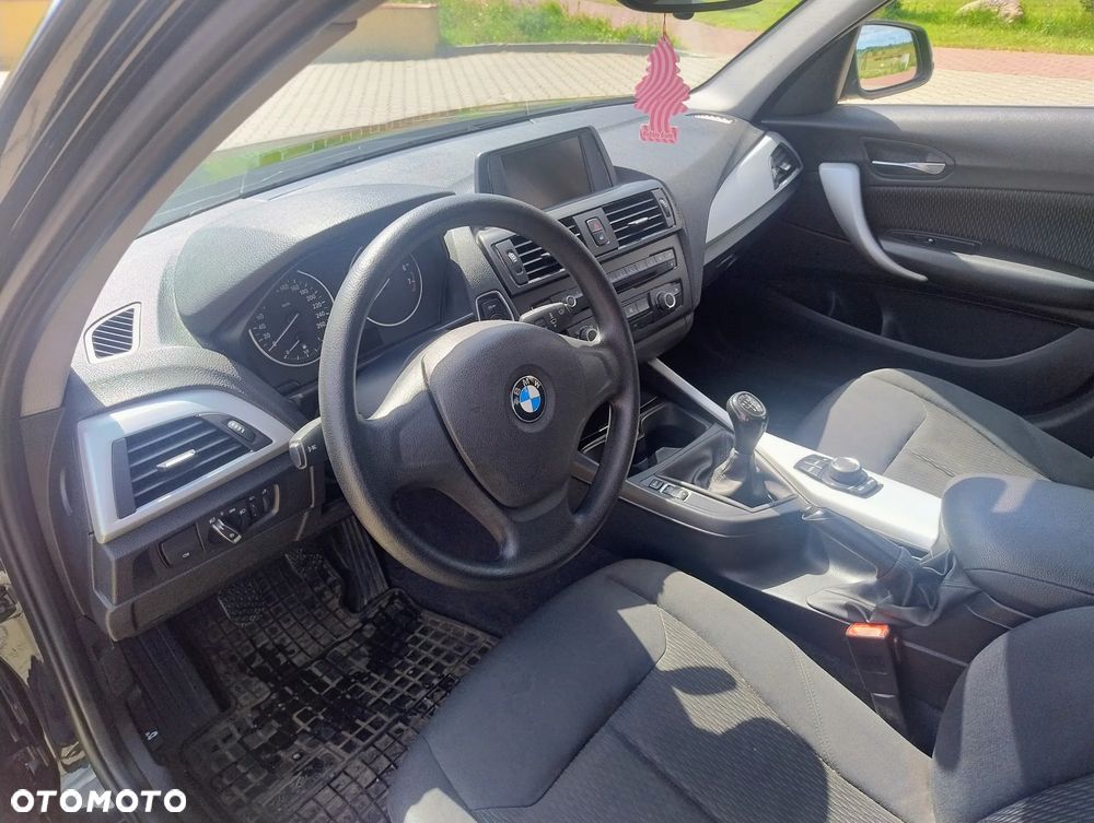 BMW Seria 1 114i - 5