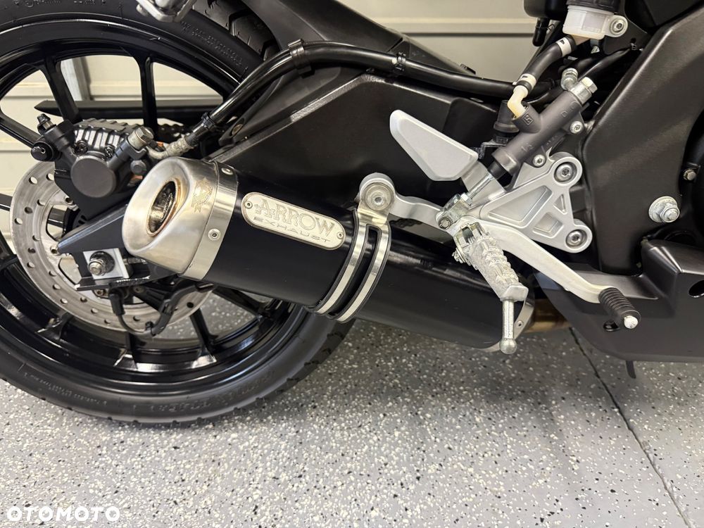 Yamaha MT - 6