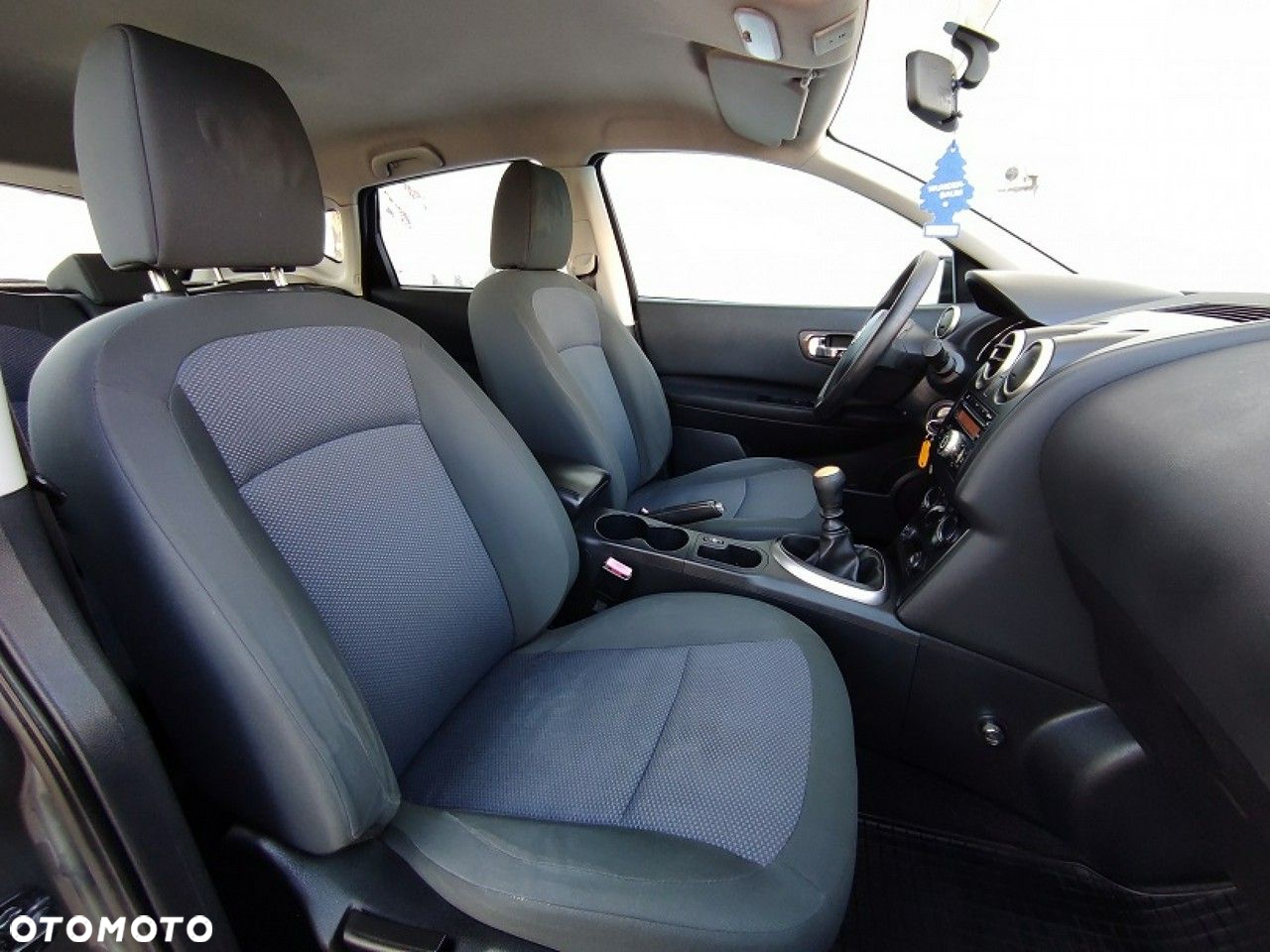 Nissan Qashqai - 11