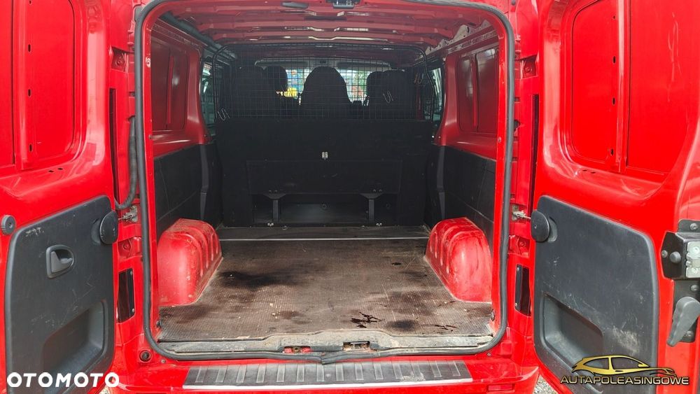Opel Vivaro  1.6D 14KM 6 os. - 13
