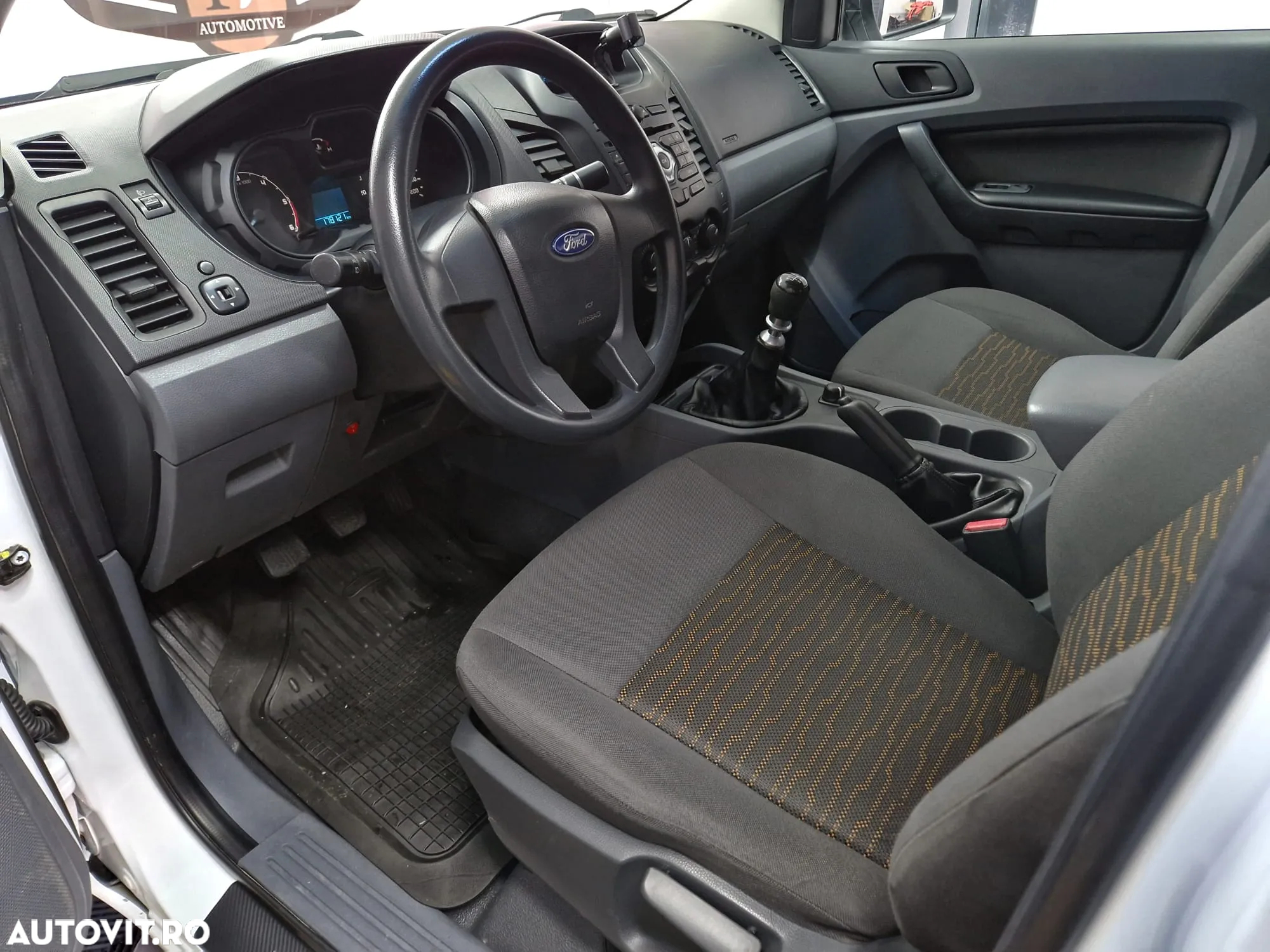 Ford Ranger Pick-Up 4x4 Cabina Dubla XLT - 12