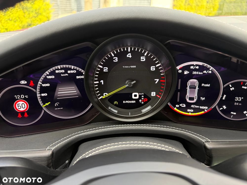 Porsche Panamera 4 E-Hybrid Platinum Edition - 14