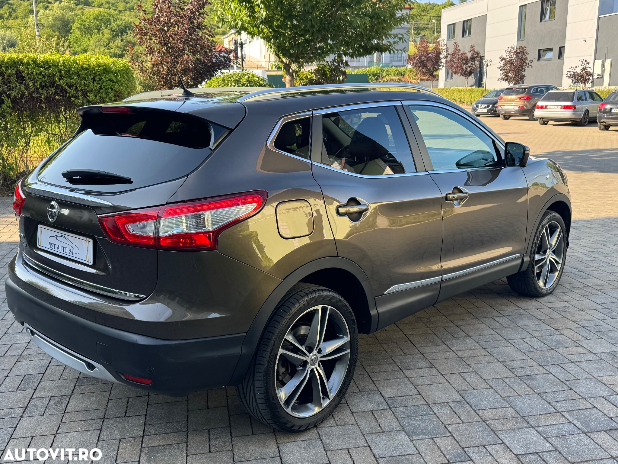 Nissan Qashqai 1.6 DCI Start/Stop X-TRONIC Tekna - 3