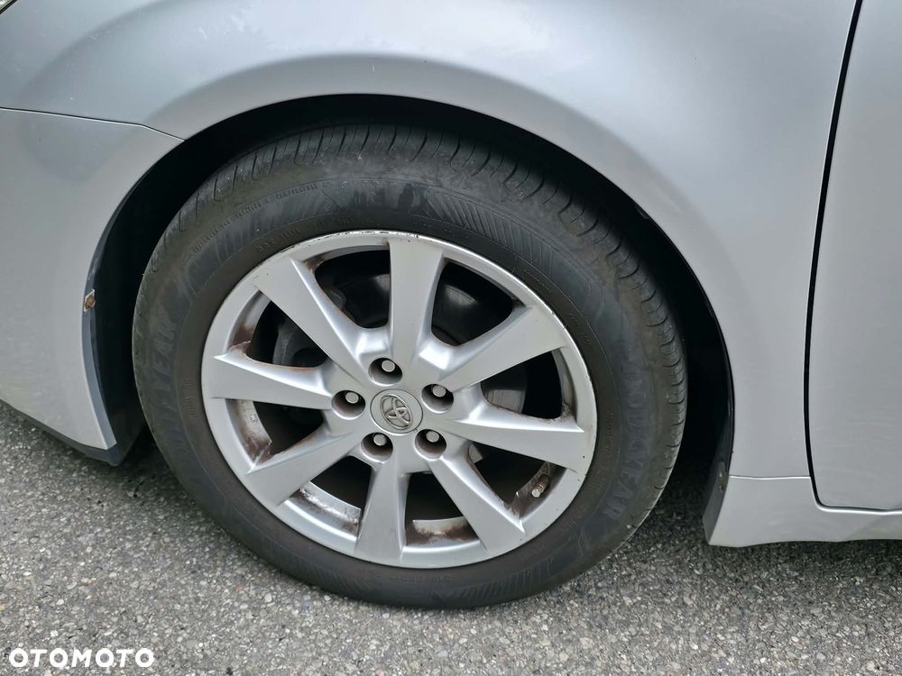 Toyota Avensis 1.8 Premium EU5 - 21