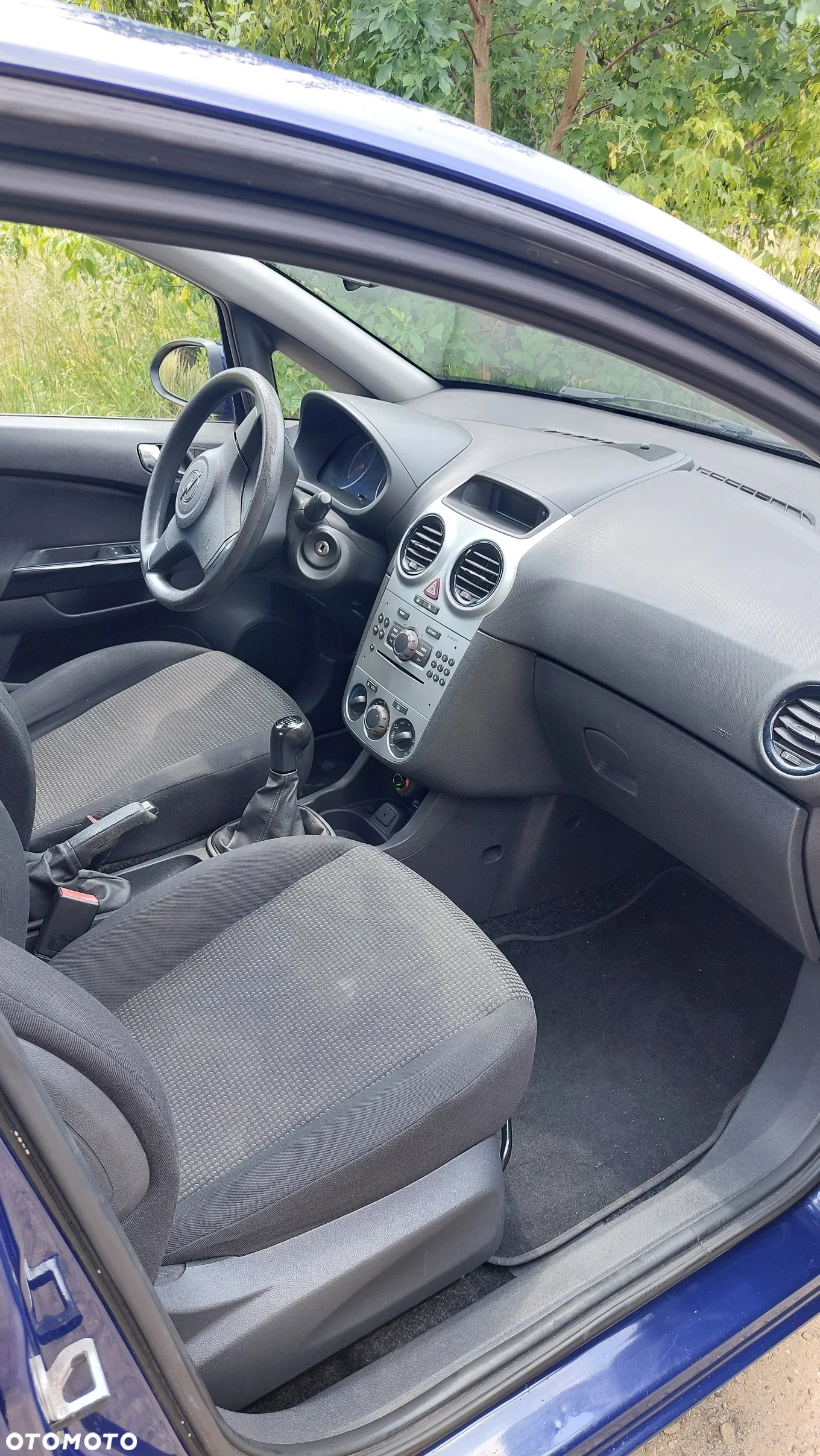 Opel Corsa 1.2 16V Enjoy - 8