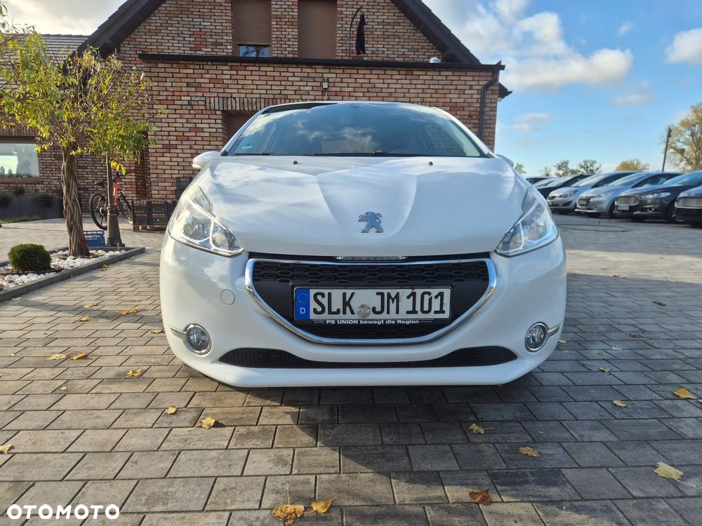 Peugeot 208 - 9