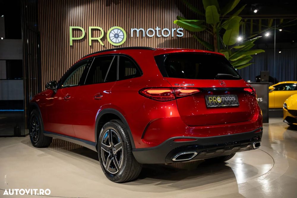 Mercedes-Benz GLC - 21