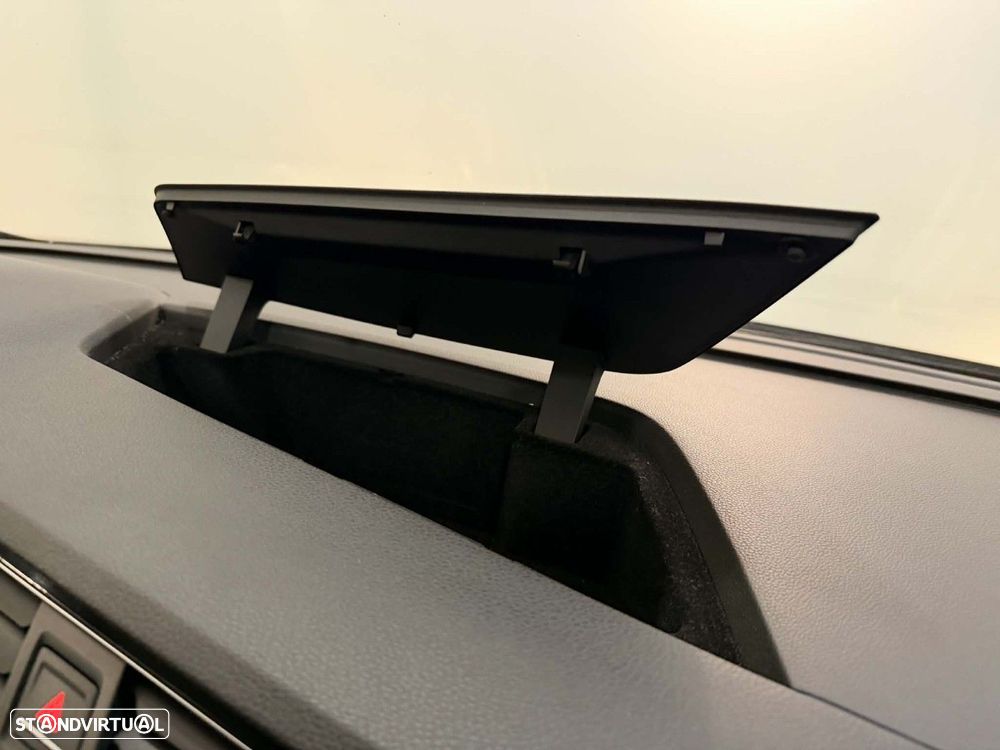 VW Touran 1.5 TSI Confortline - 23