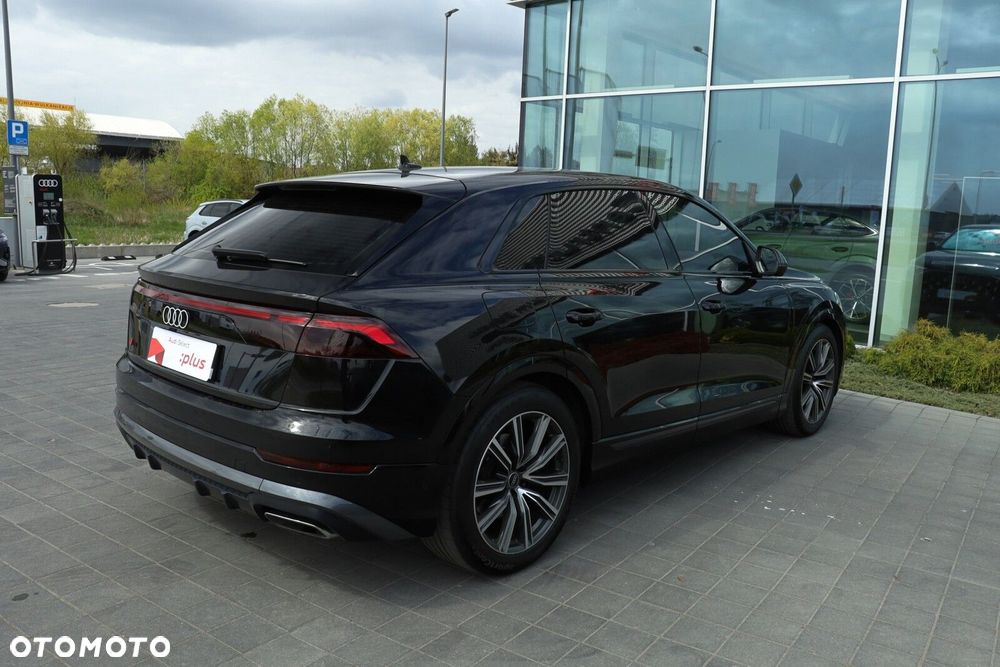 Audi Q8 - 8