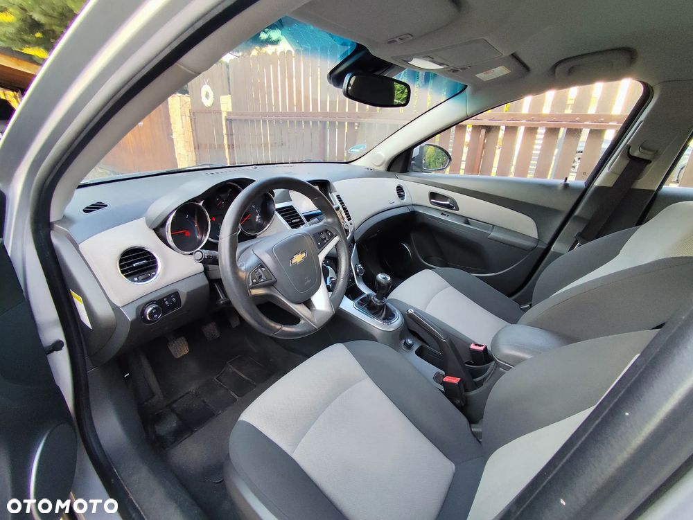 Chevrolet Cruze 2.0 LT - 25