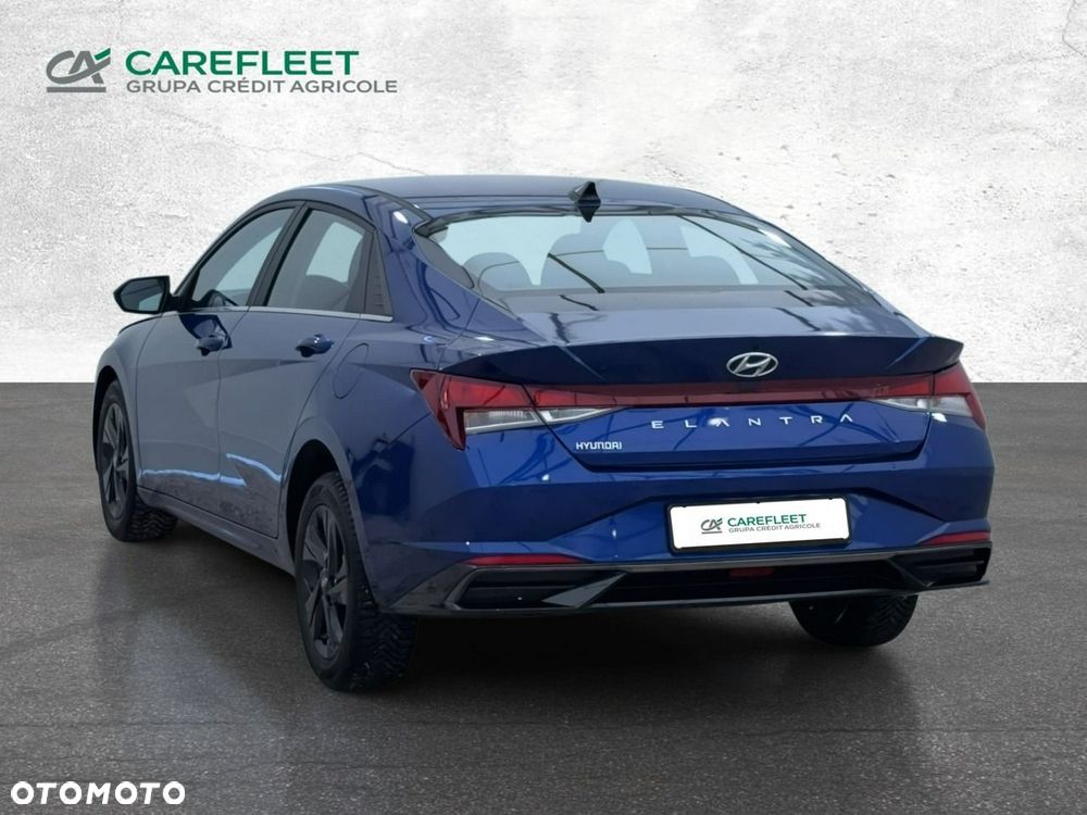 Hyundai Elantra - 7