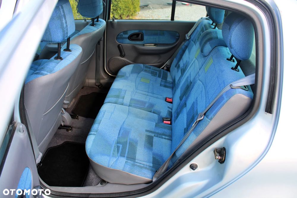 Renault Clio - 21