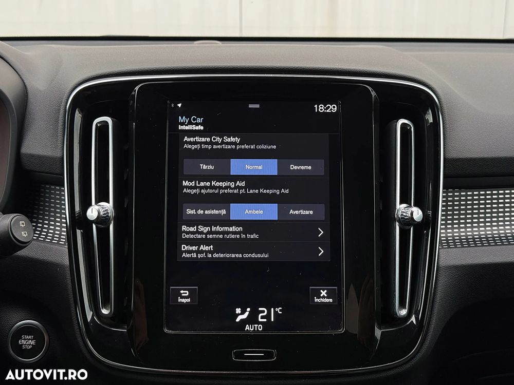 Volvo XC 40 D3 AWD R-Design - 35