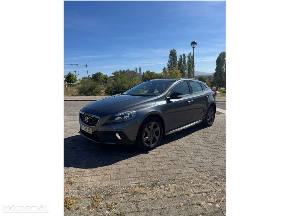 Volvo V40