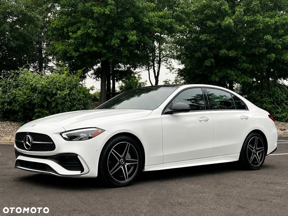 Mercedes-Benz Klasa C 300 4Matic 9G-TRONIC AMG Line - 1
