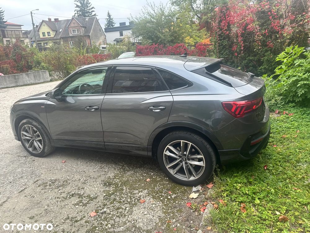 Audi Q3 2022 photo 4