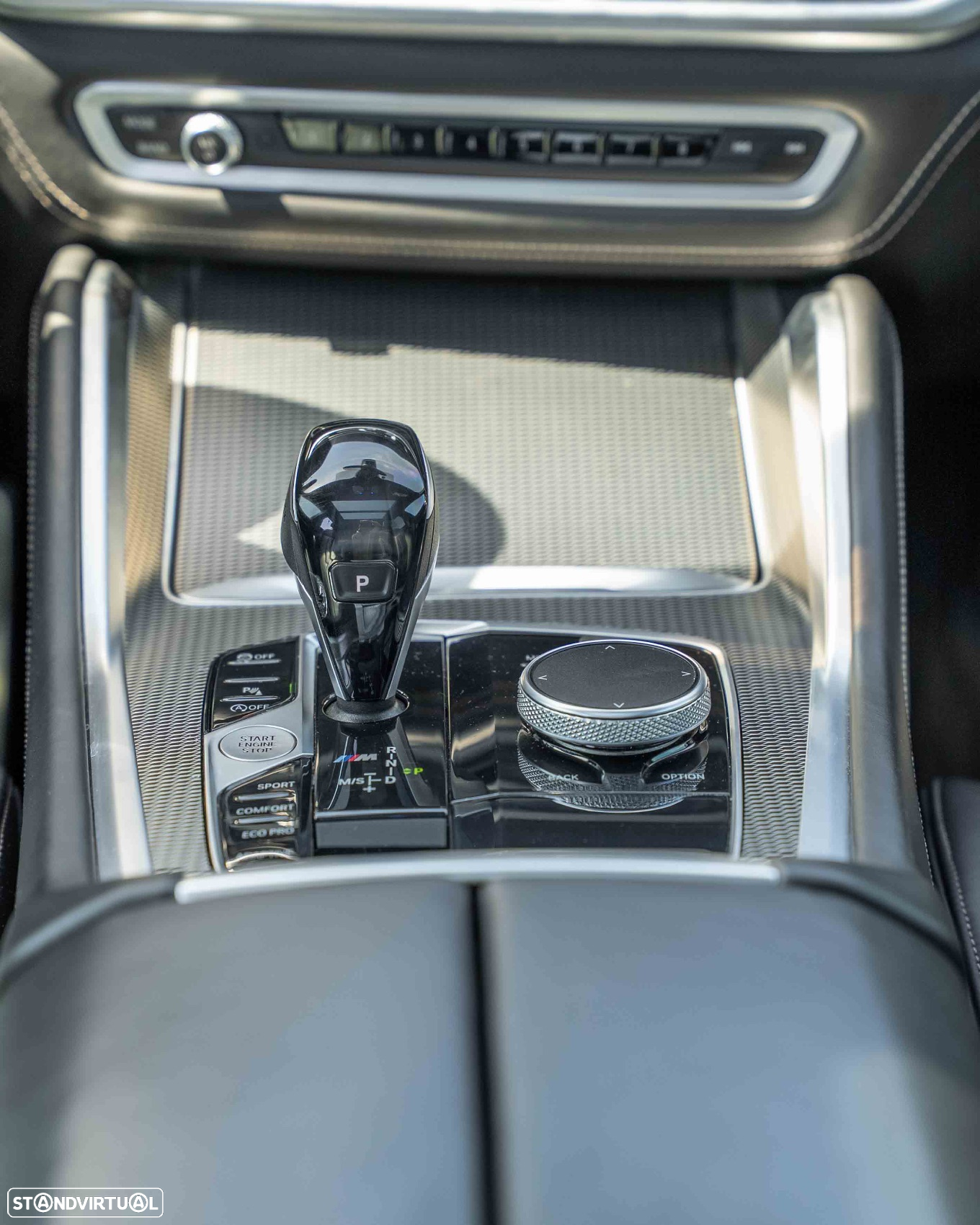 BMW X6 M50i - 32