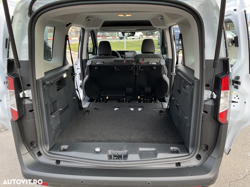 Ford Tourneo Courier - 10
