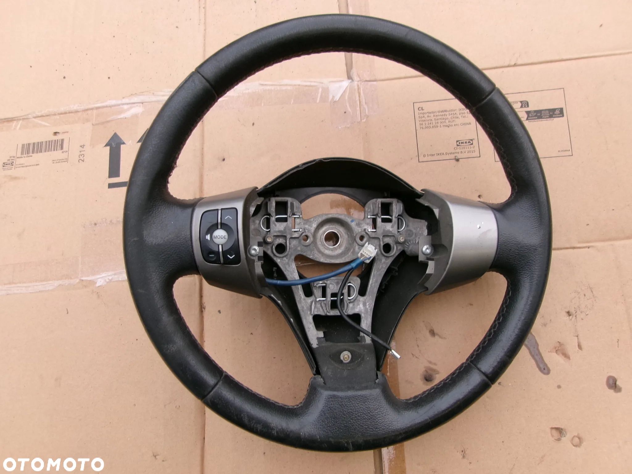KIEROWNICA TOYOTA YARIS II   05-11 SKÓRA - 1