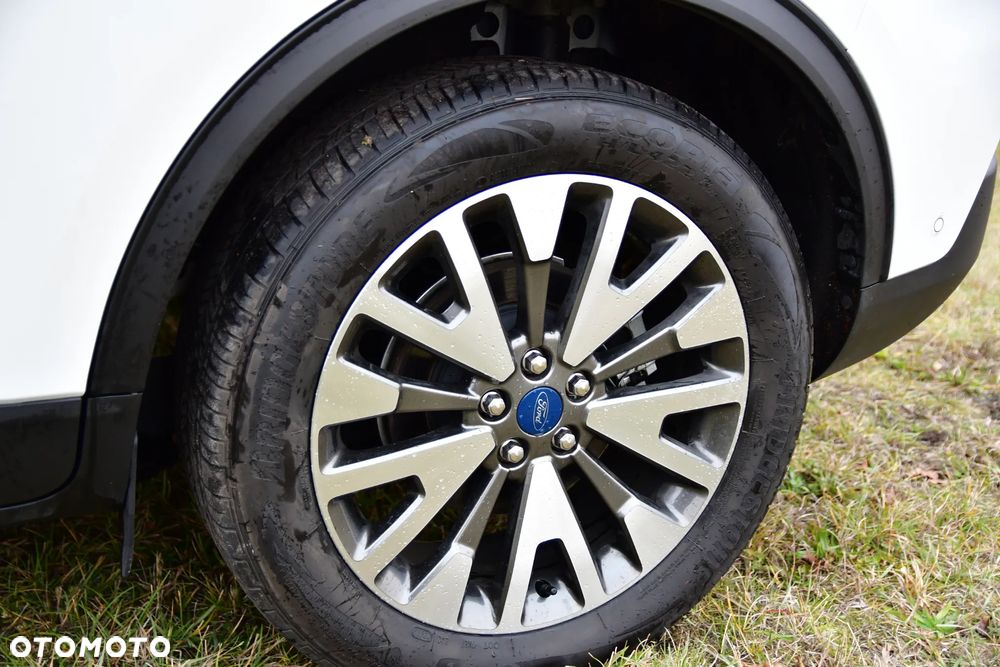 Ford Escape 2.0 EcoBoost AWD Titanium - 32