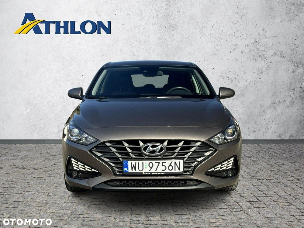 Hyundai i30 1.5 DPI Classic + - 8