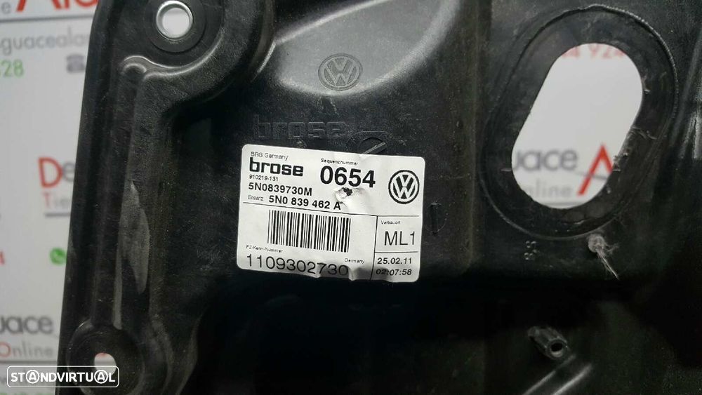 ELEVADOR TRASEIRO DIREITO VOLKSWAGEN TIGUAN (5N2) T1 BLUEMOTION - 5