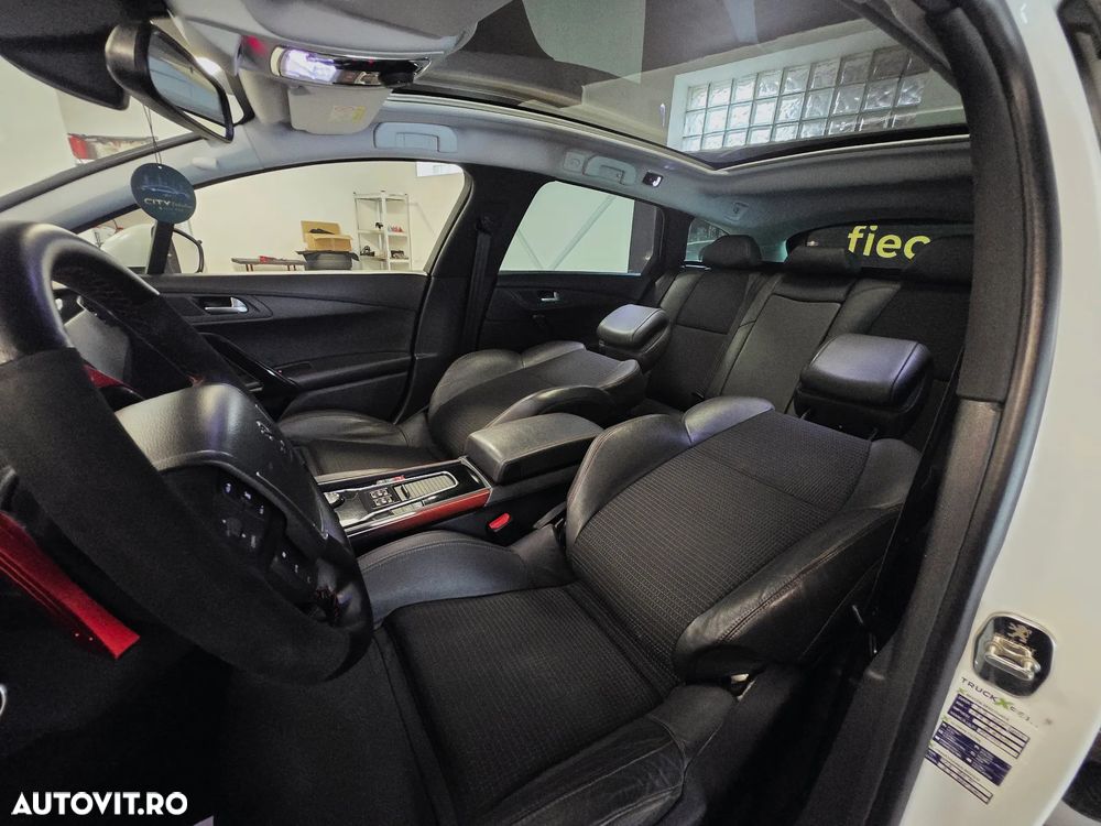 Peugeot 508 RXH Hybrid4 - 21