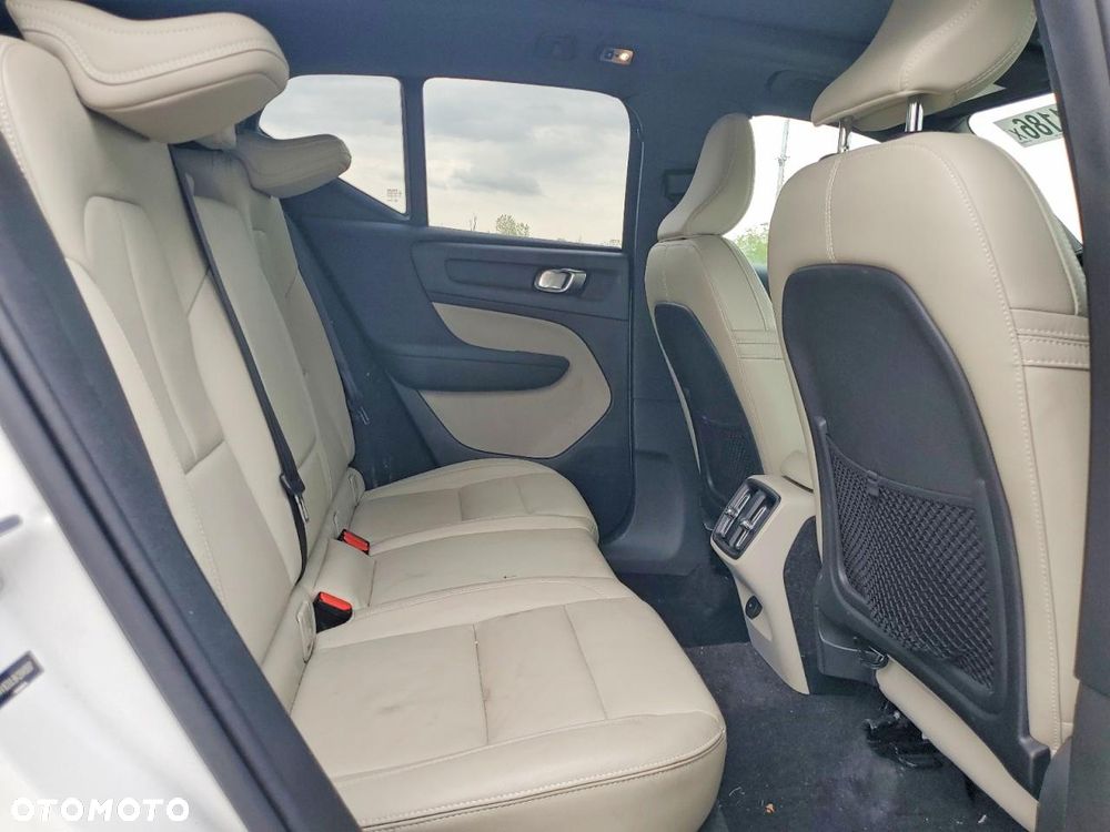 Volvo XC 40 - 8
