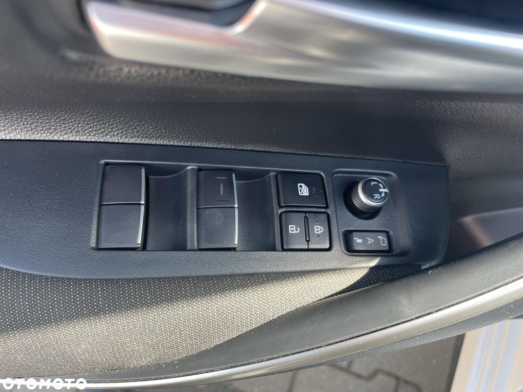 Toyota Corolla 1.8 Hybrid Style - 10