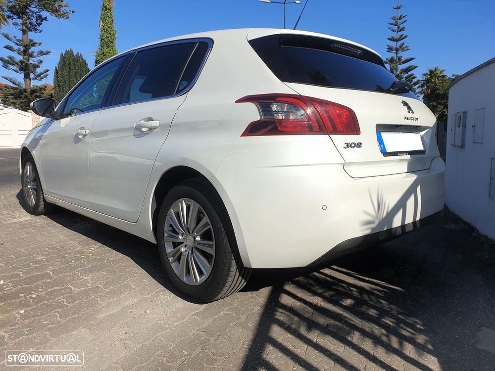 Peugeot 308 1.6 BlueHDi Allure J17 - 52