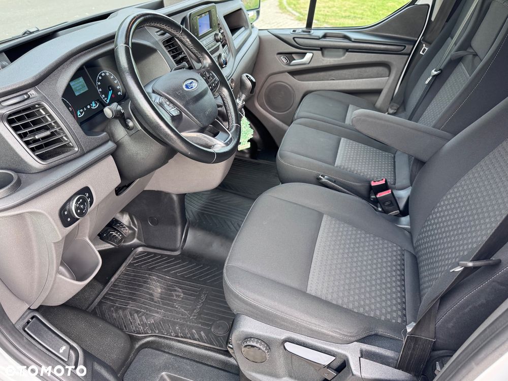 Ford TRANSIT CUSTOM - 33