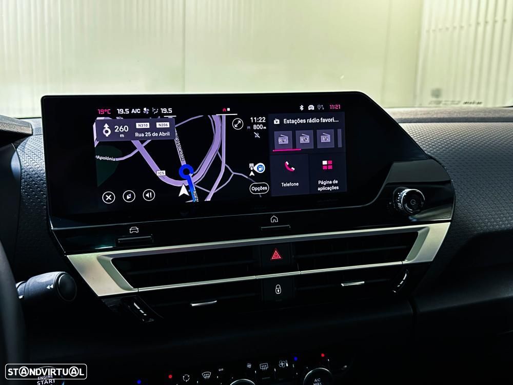 Citroën C4 PureTech 130 Stop&Start EAT8 SHINE - 31