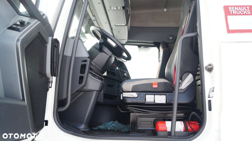 Renault Seria T - 37