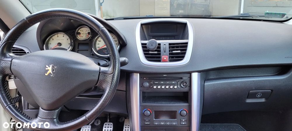 Peugeot 207 - 4