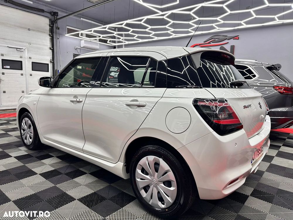 Suzuki Swift 1.2 Dualjet 12V MHEV Cool - 6